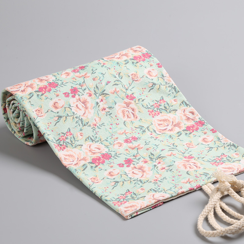 Estuche enrollable de lona Flo - Stationery Warehouse reseña y precio